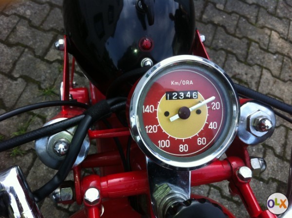 Moto Guzzi Airone Sport 250 2.jpg