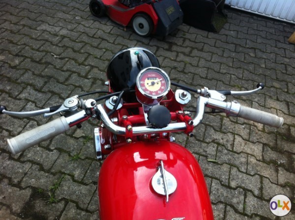 Moto Guzzi Airone Sport 250 4.jpg