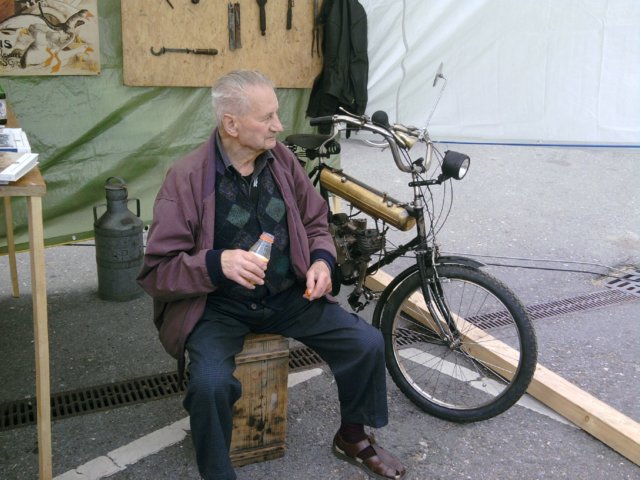 Ernst und Motoclette.jpg