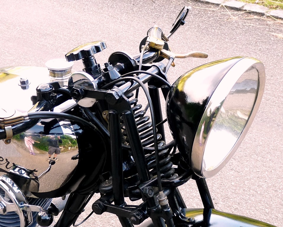 Gabel und Lampe.JPG