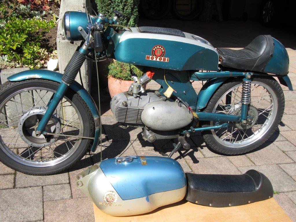 Moto links.jpg