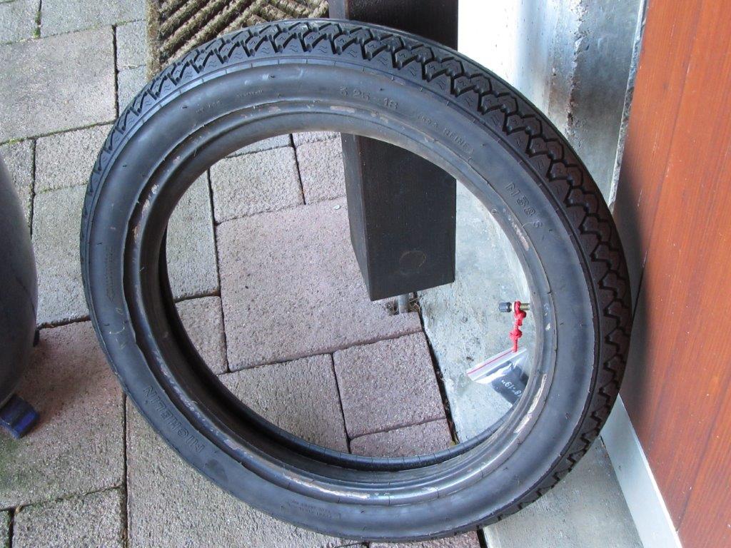 Pneu Michelin.jpg