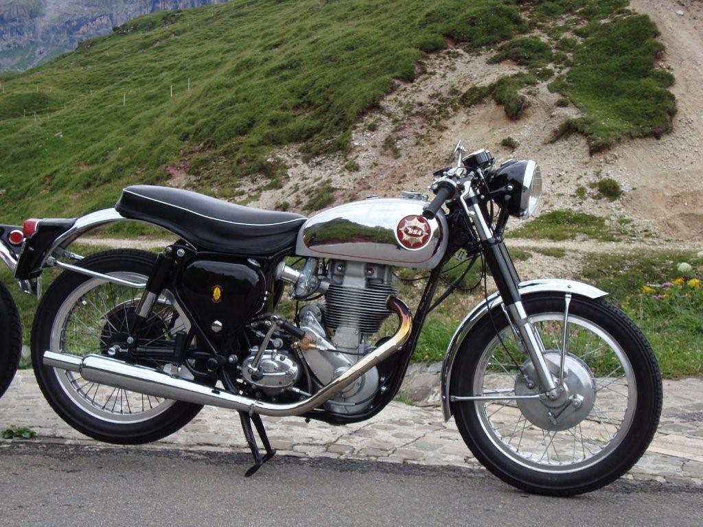 BSA Gold Star DBD34 mit einem AMAL 1038 MK1 Concentric