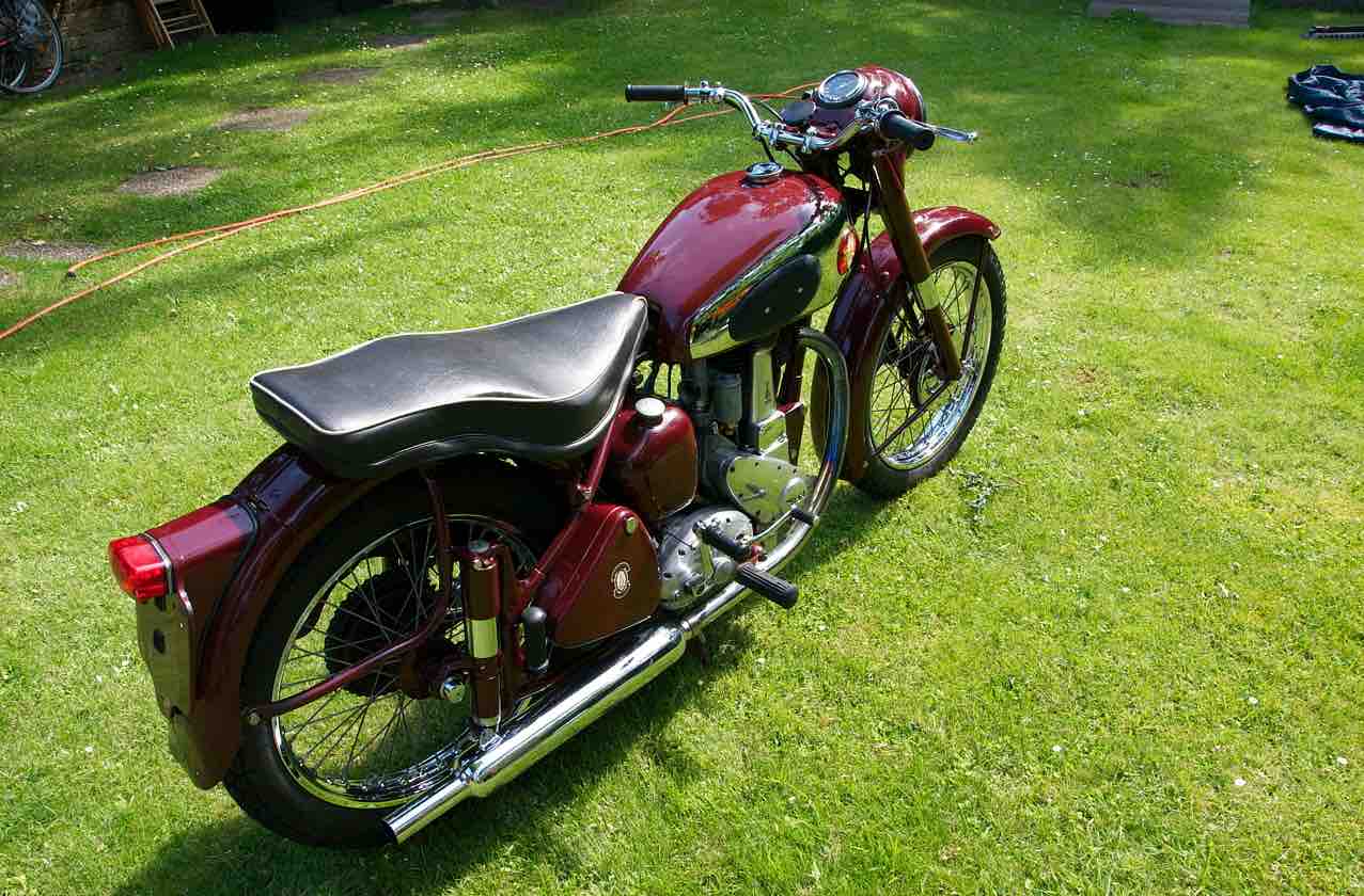 BSA B31_5.jpg