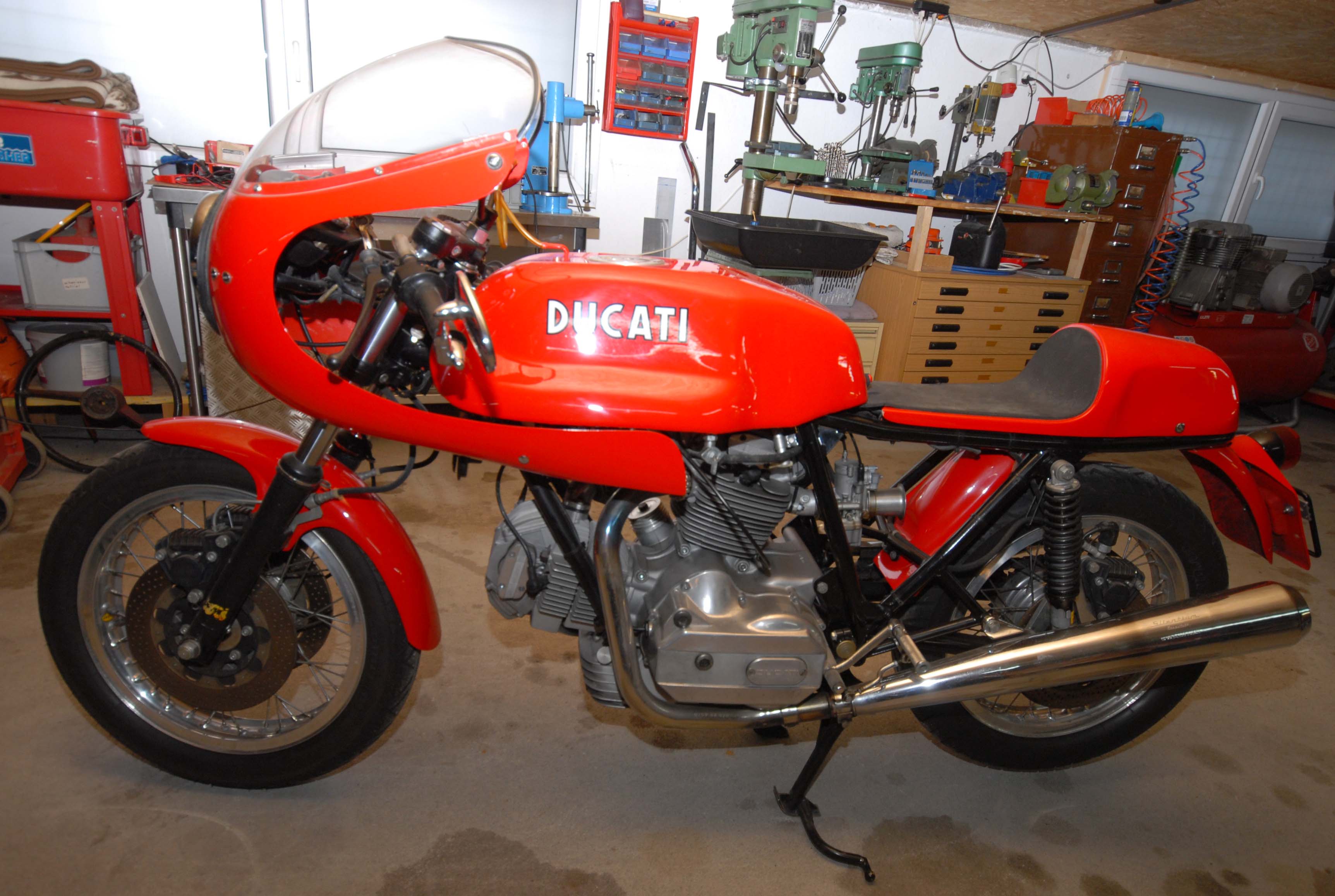 Ducati 900 SS 4.jpg