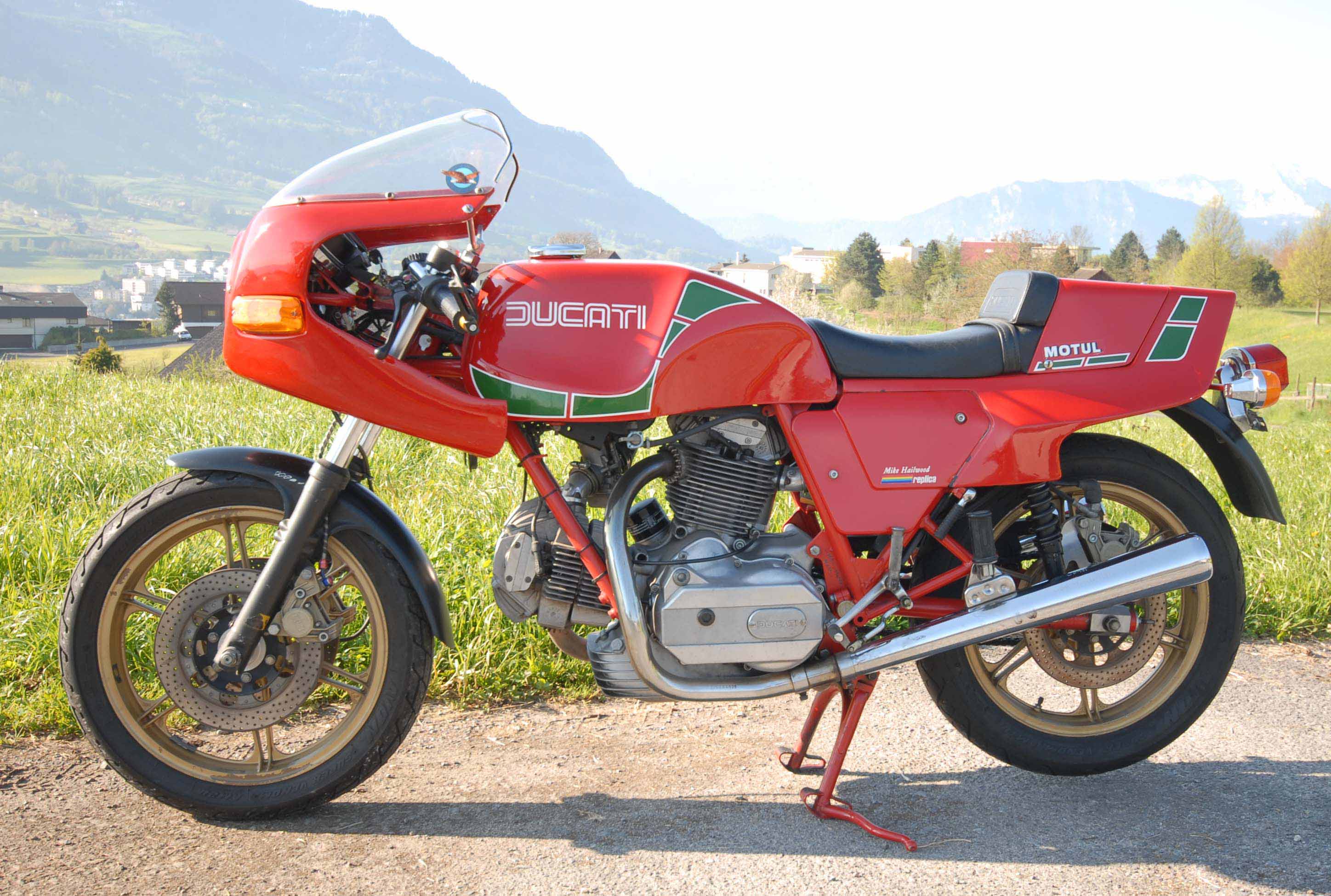 Ducati 900 MHR 1.jpg