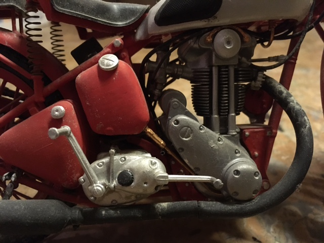 detailierter Motor , nicht überrestauriert!