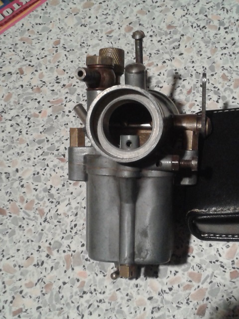1Vergaser A680.jpg