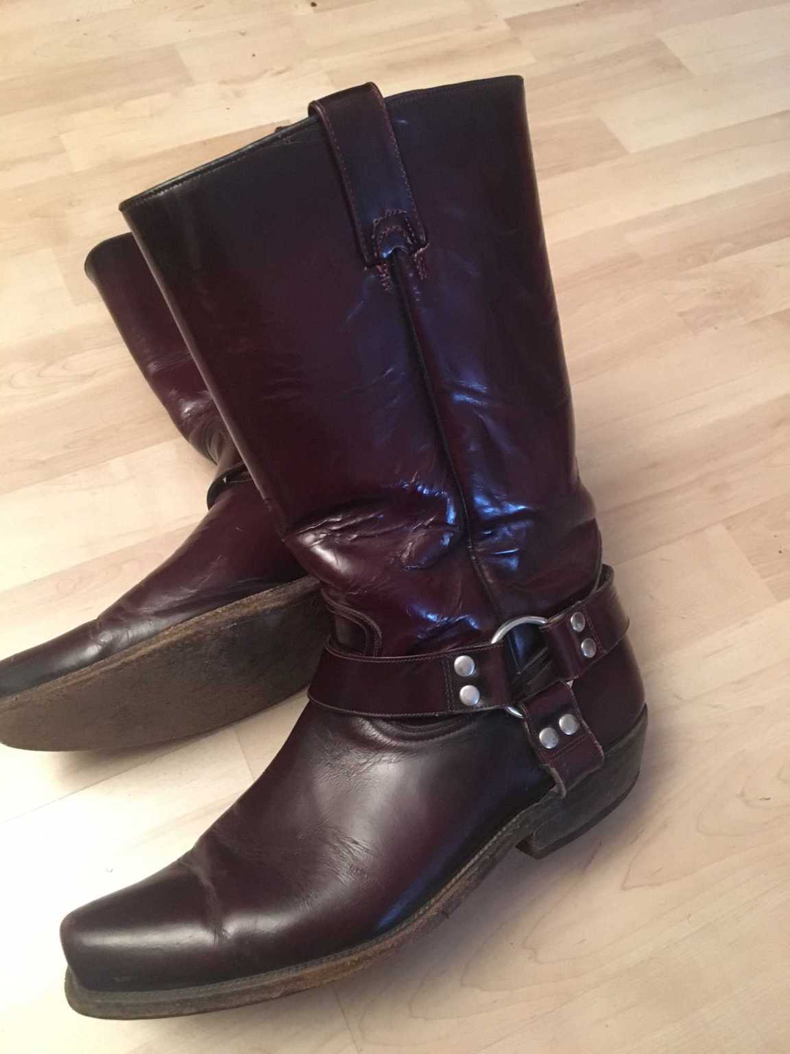 boots1.jpg