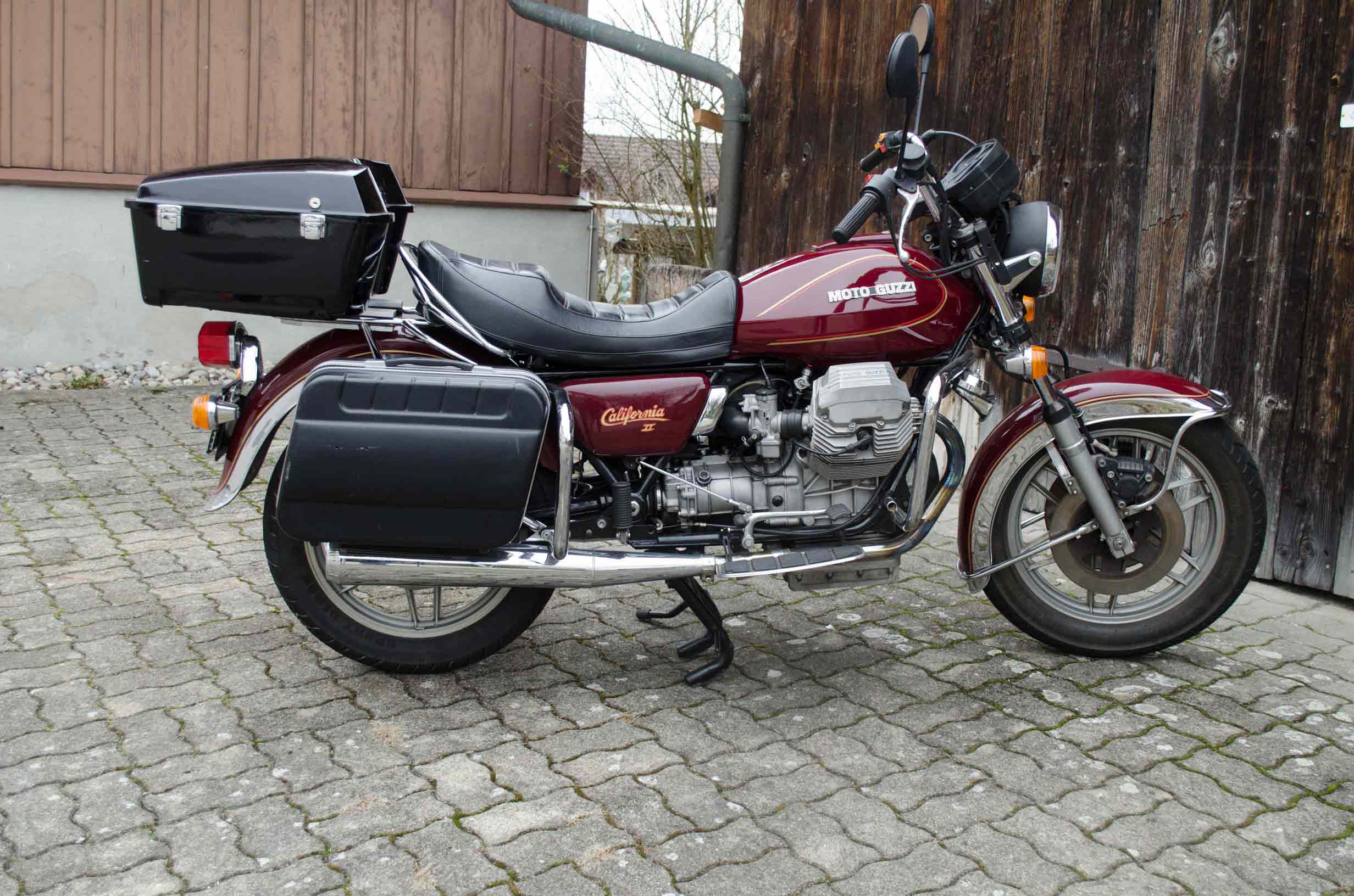 Guzzi2-web.jpg