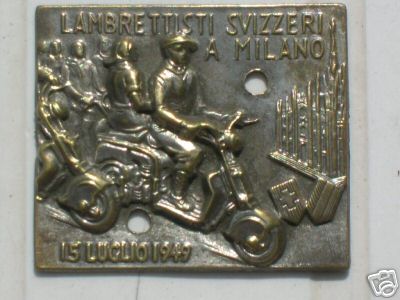 Lambrettisti Svizzeria a Milano 1949.JPG