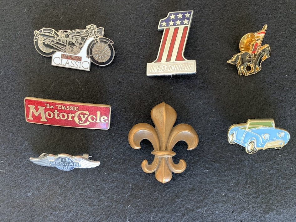 Pins_01_ FAM.jpg