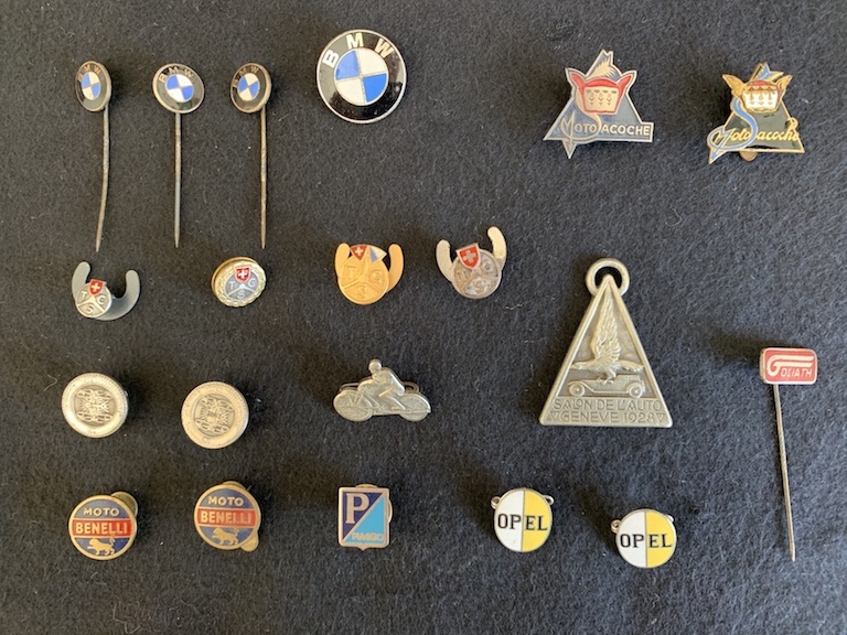 Pins_02_FAM.jpg