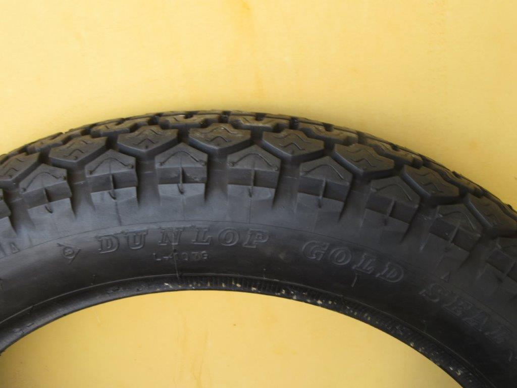 Dunlop K70 4.00-18.jpg