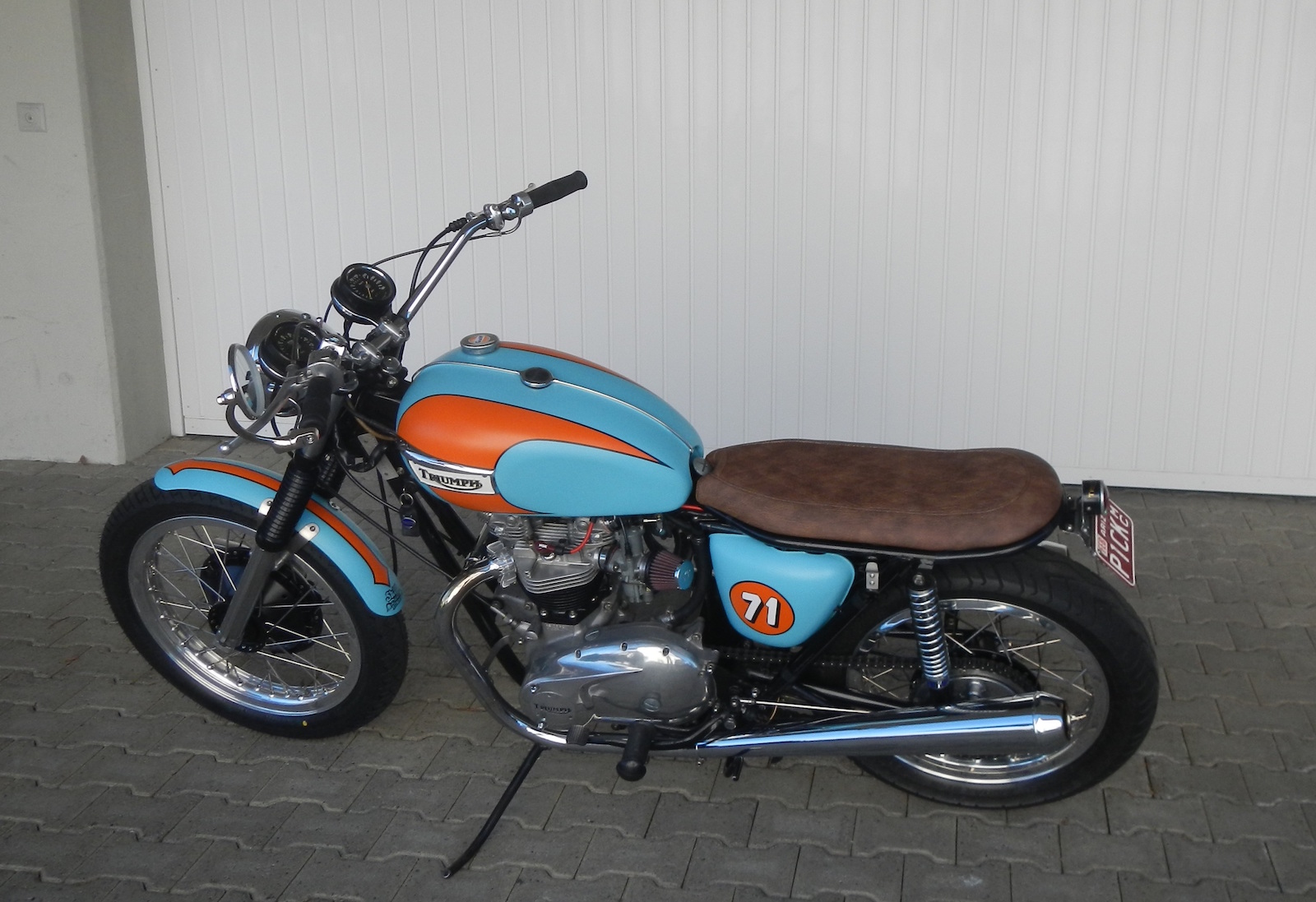 Triumph  1971.jpg