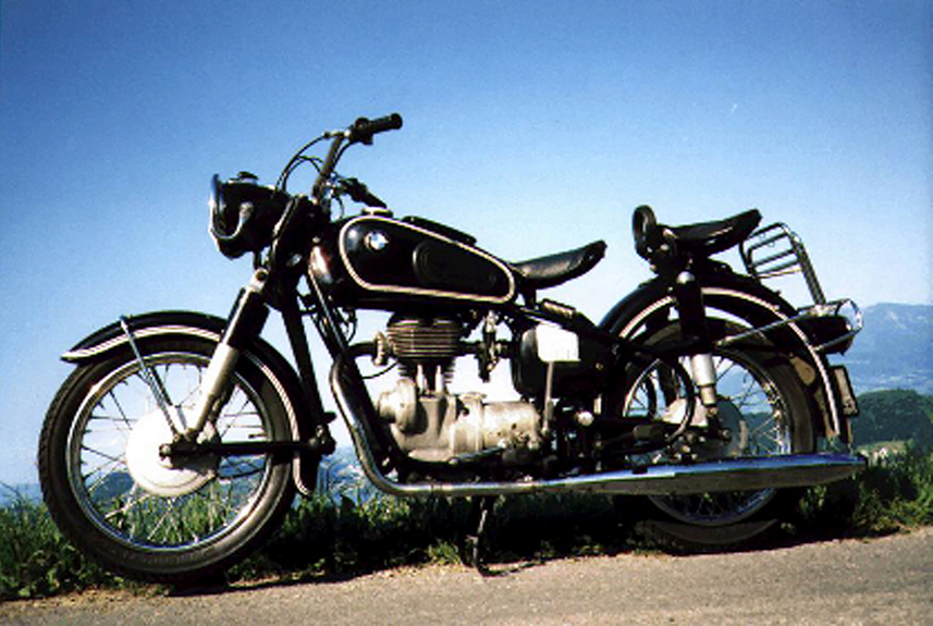 1 BMW R27 Titel.jpg