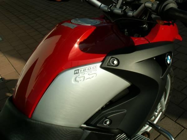 618143024_v4_Big.jpg