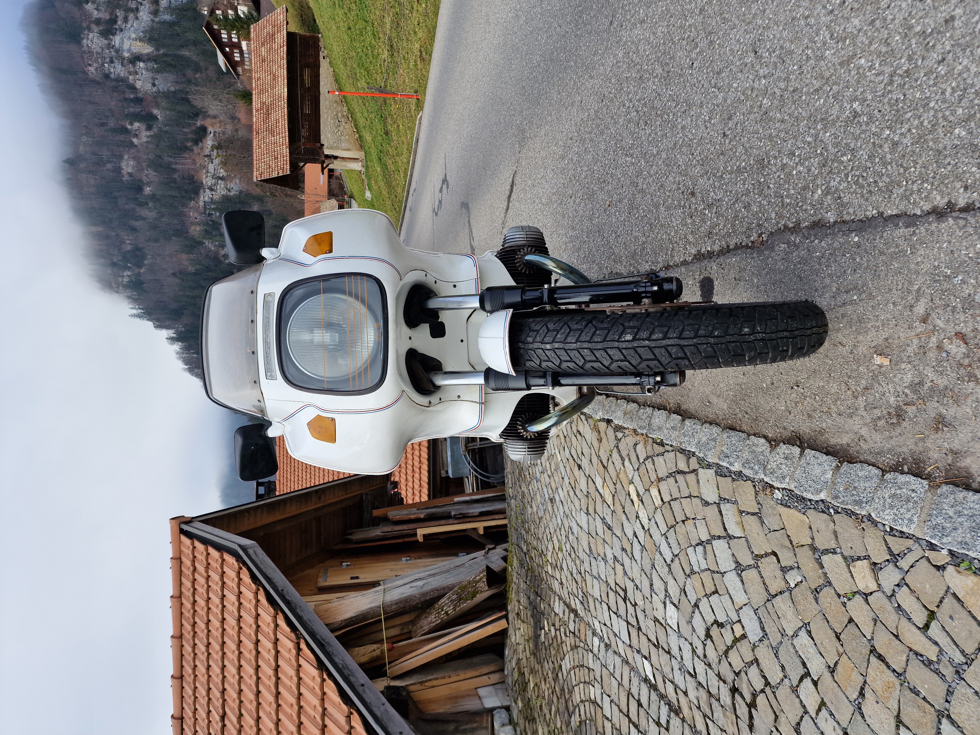 BMW1.jpg