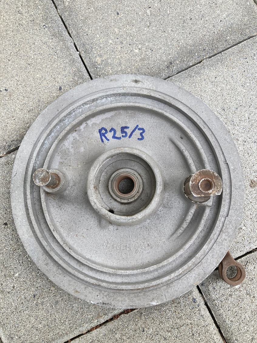 R25-3 01.JPG