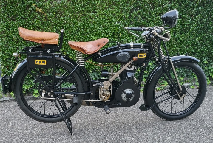 DKW E 300 .jpg