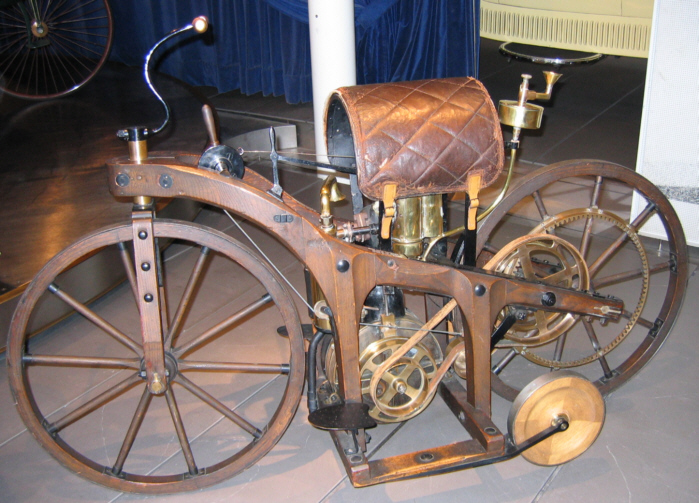 1885 Daimler und Maybach.jpg