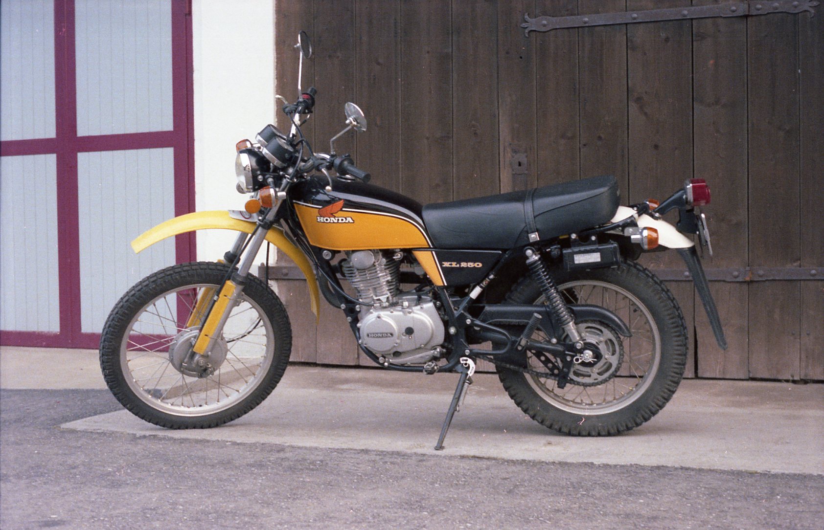 XL250.jpg