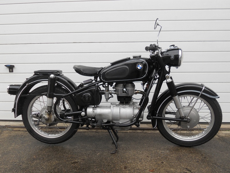BMW R 27 00720.jpg
