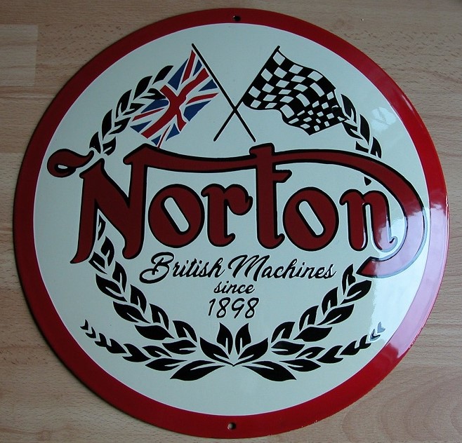 Norton red1 40cm.JPG