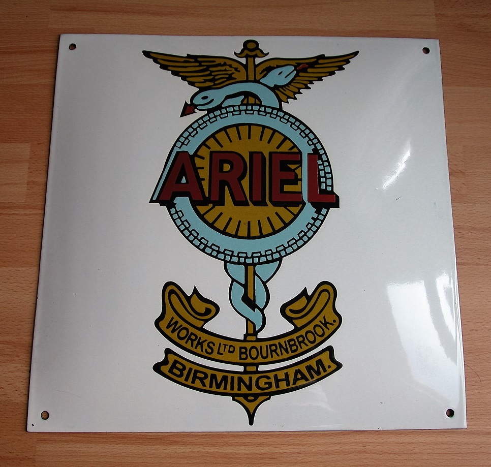 Ariel1 40x40cm.JPG