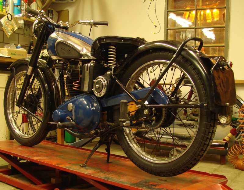 BSA C11.jpg