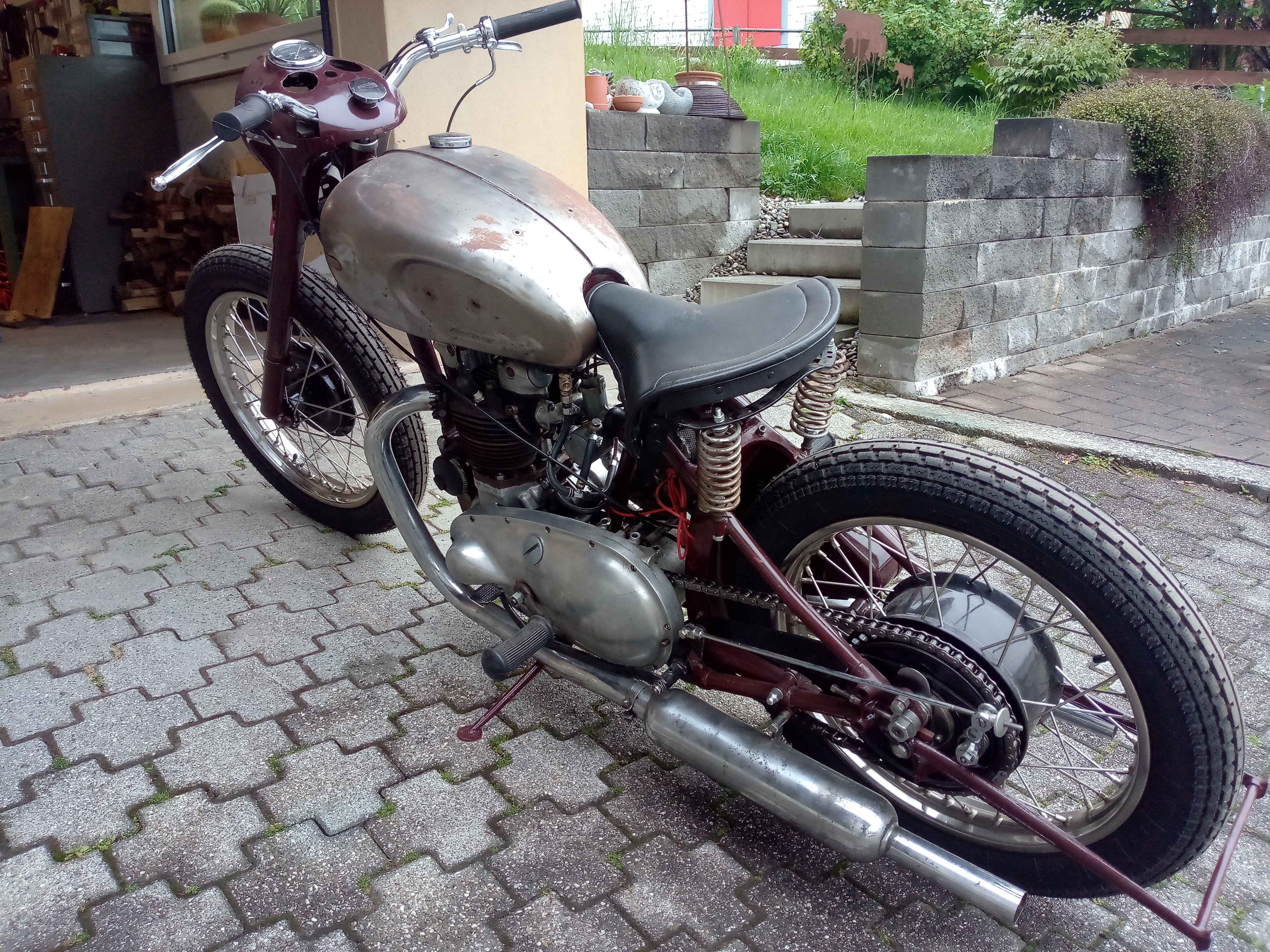 Triumph_1.jpg