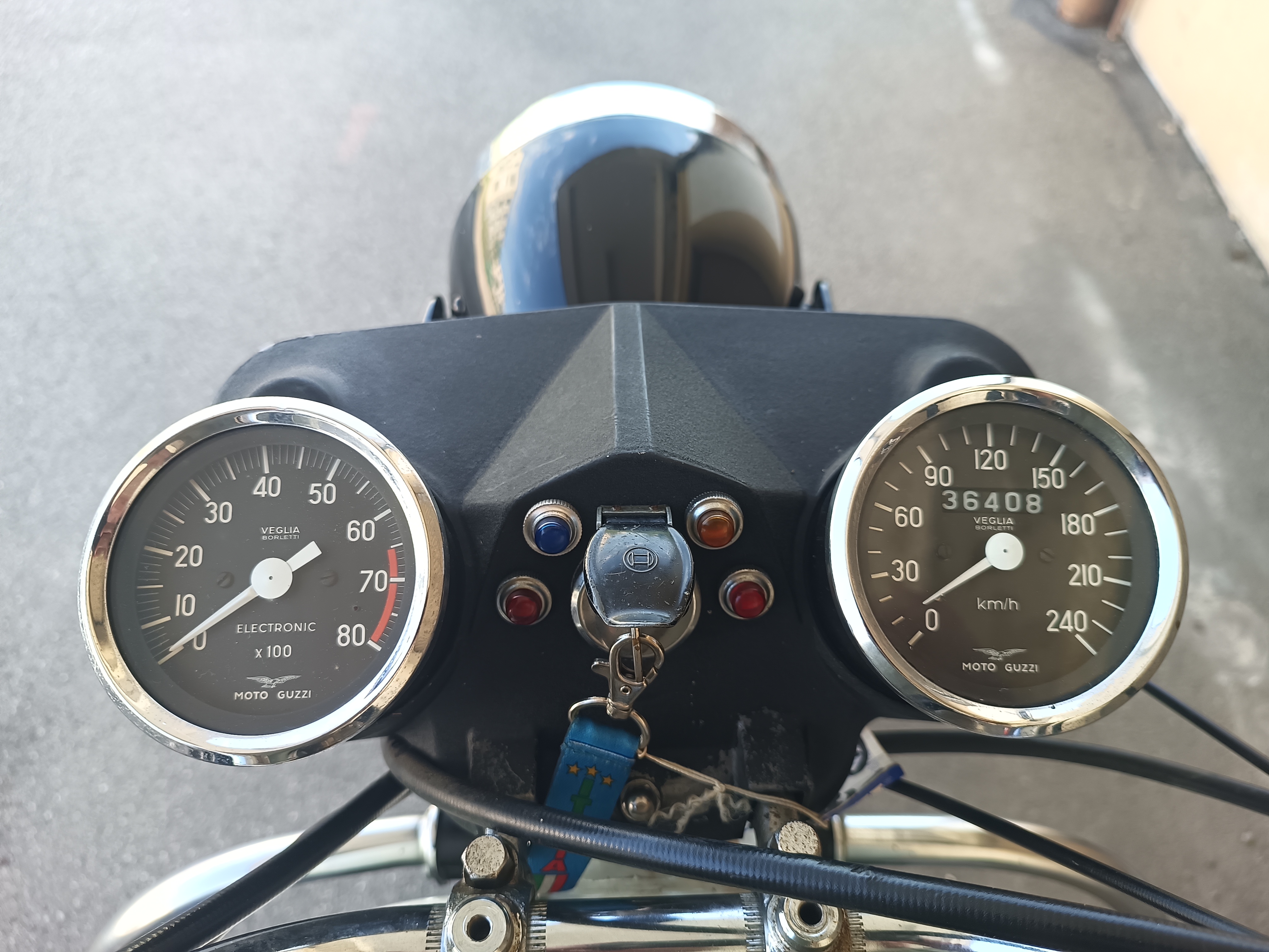Cockpit.jpg