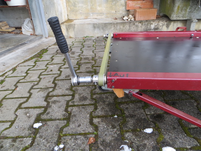 Motorradf-hebebühne Antrieb.jpeg