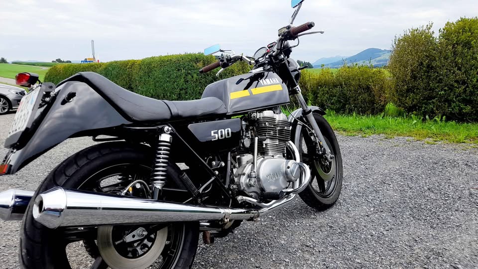 Yamaha XS 500 (6).jpg