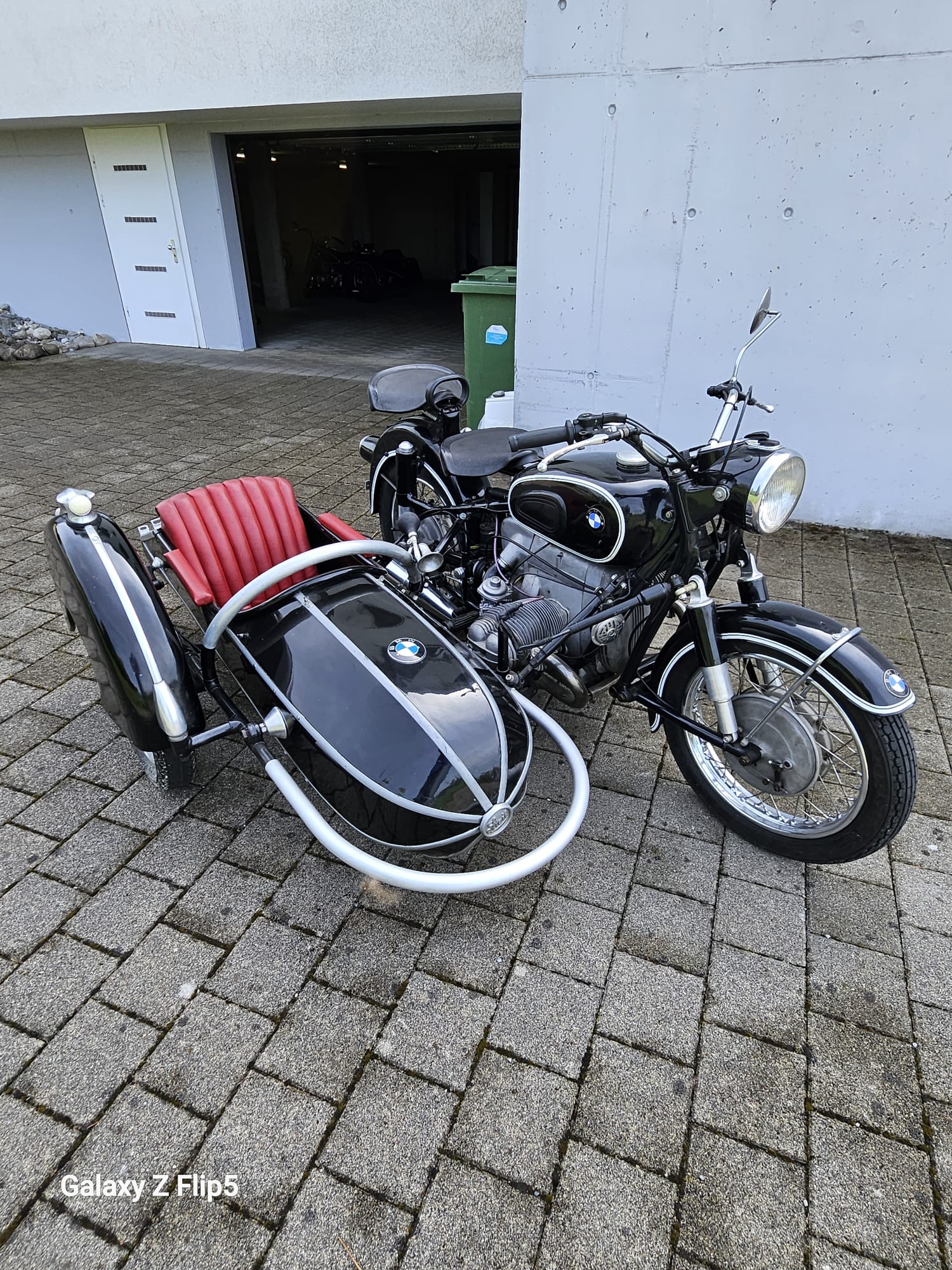 R 60 Vorne.jpeg