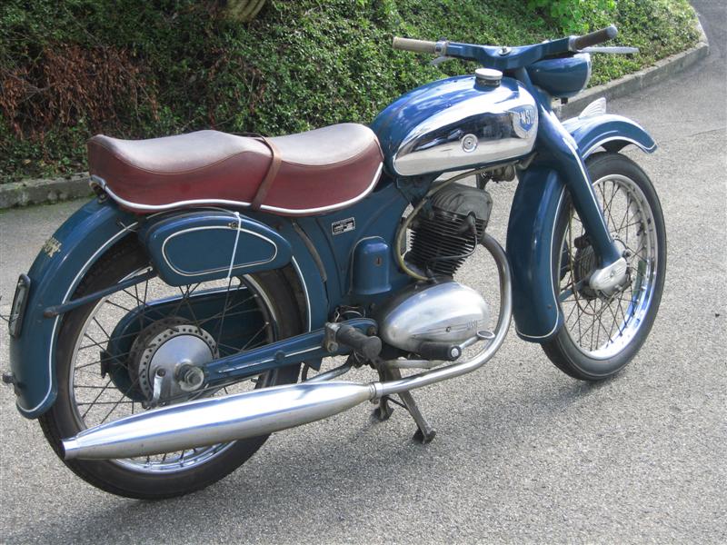 Super Fox 1956 006.jpg