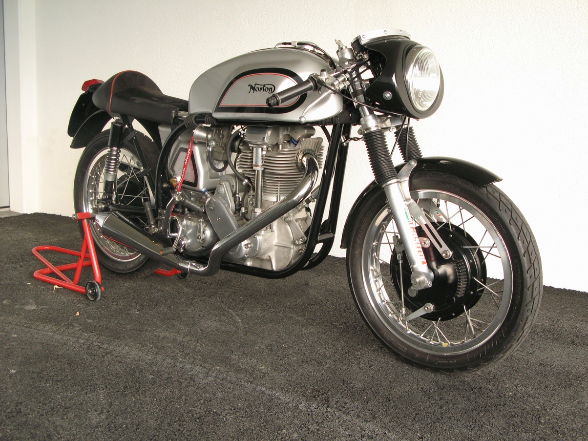 Norton500-003-s.jpg