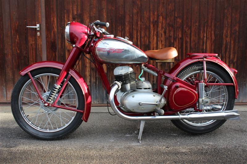 Jawa 1954 002.jpg