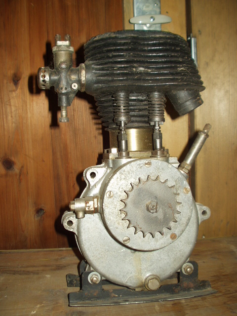 Motor L 4256.JPG