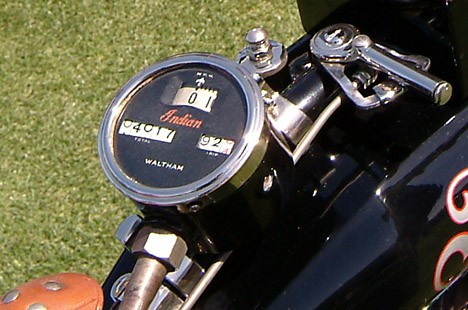 indian_1914_twin_speedo.jpg